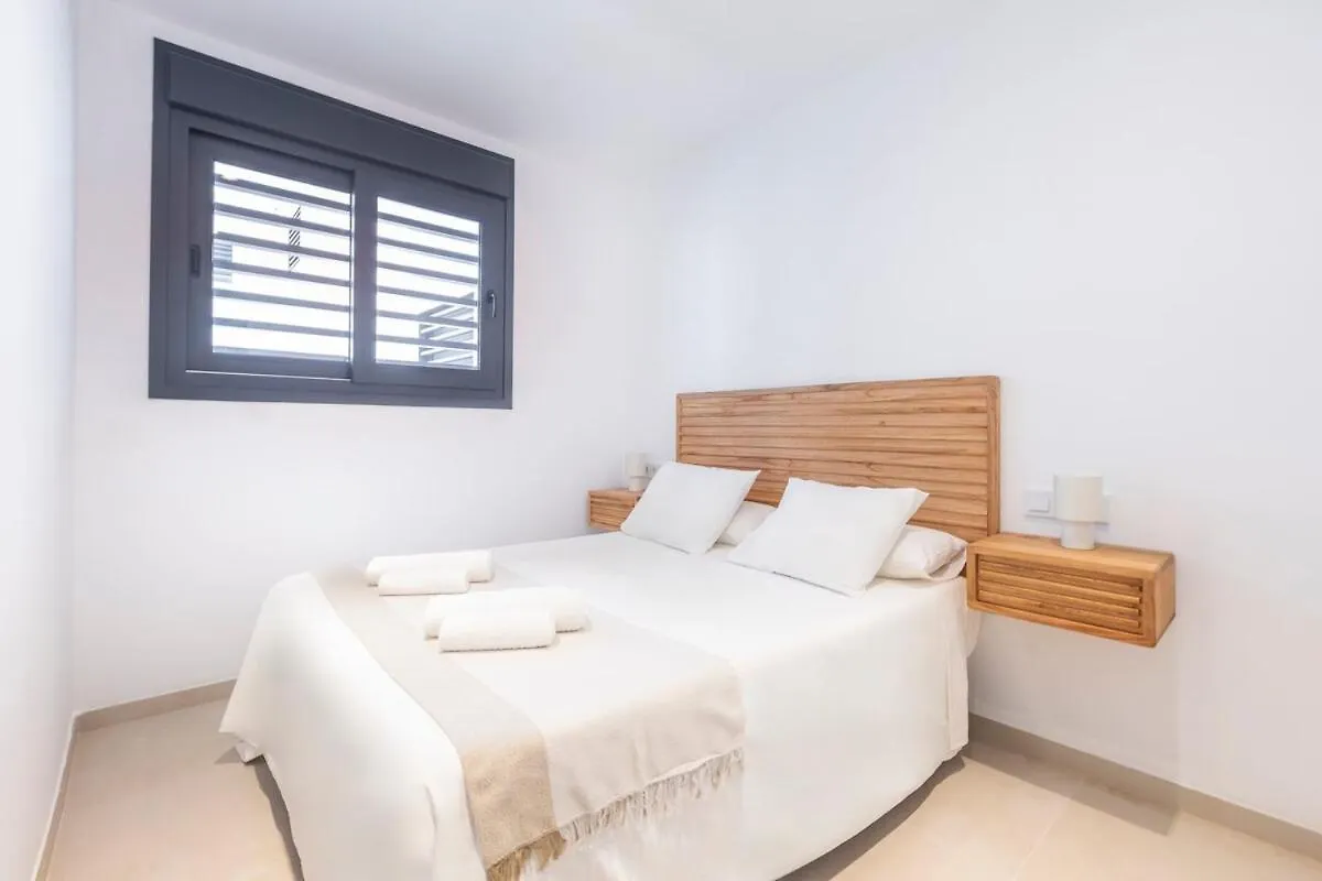 Bhost - Iceberg Apartment Tarifa 0*,  Spain