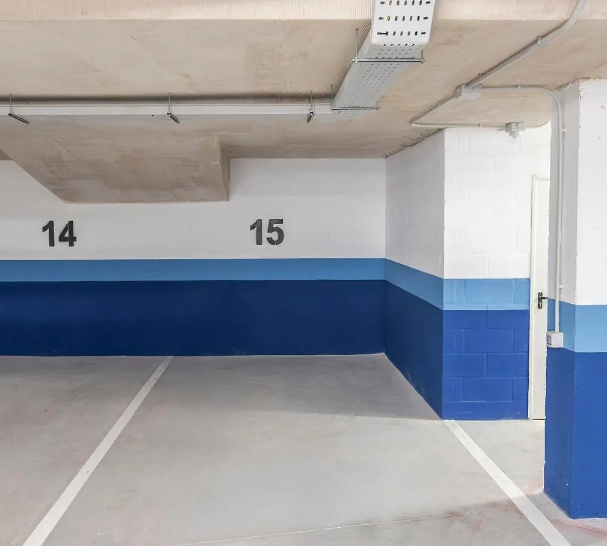 Bhost - Iceberg Apartment Tarifa 0*,  Spain